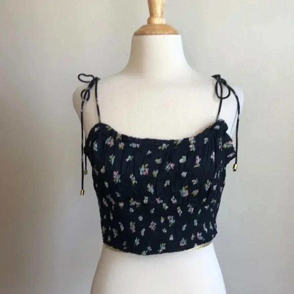 New Free People Kaia‎ Smocked Tie Up Crop Top Black Floral Print Size Small NWT